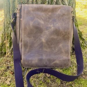 Leather Crossbody Messenger Bag